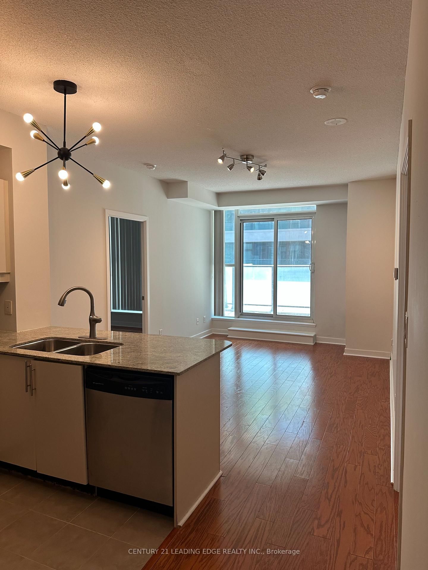 Condo for sale at 305-18 Harbour Street, Toronto, Waterfront Communities C1, M5J 2Z6 - MLS: C12218509