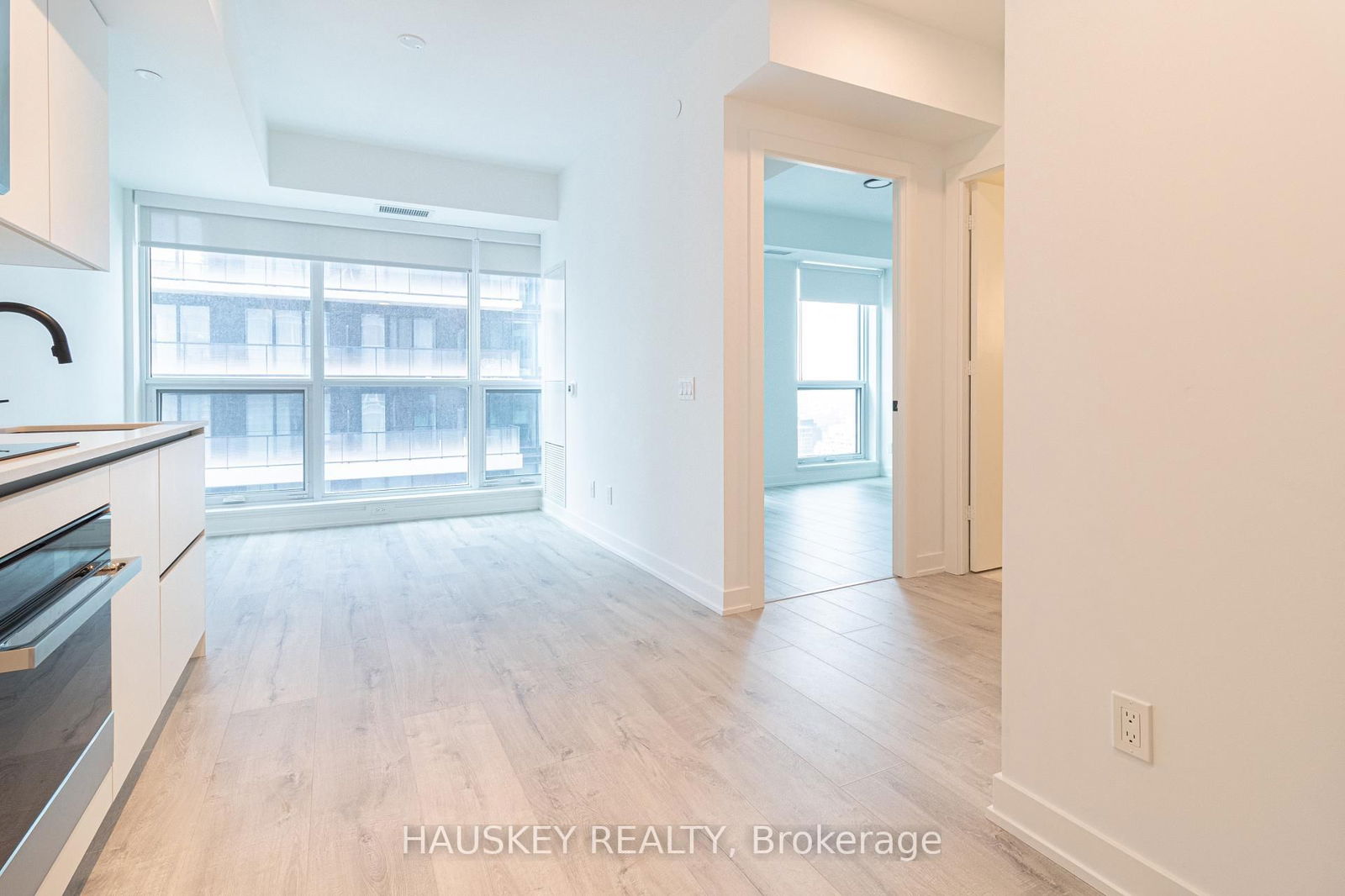 Condo for sale at 3004-327 King Street, Toronto, Waterfront Communities C1, M5V 1J5 - MLS: C12218635