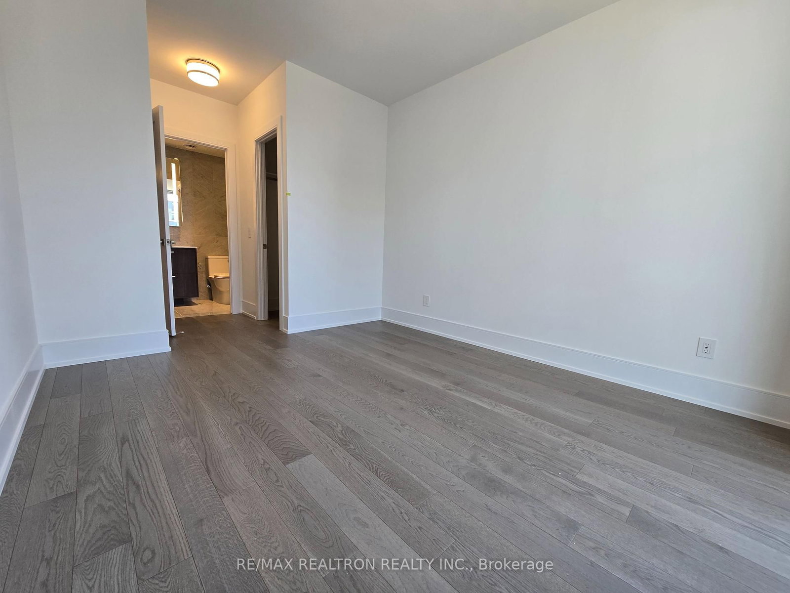 155 Merchants' Wharf, Unit 825 - Photo 10