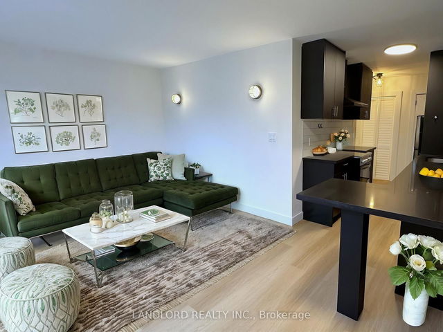 101 - 420 Eglinton Avenue E