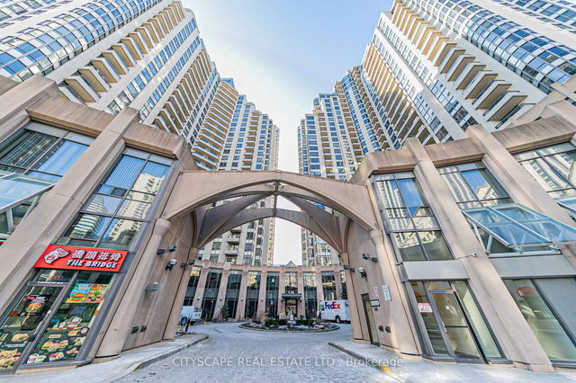 718 - 15 Northtown Way