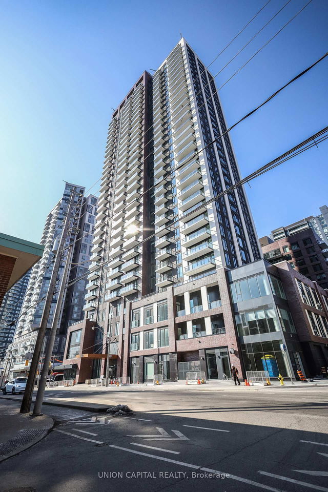 1502 - 130 RIVER Street