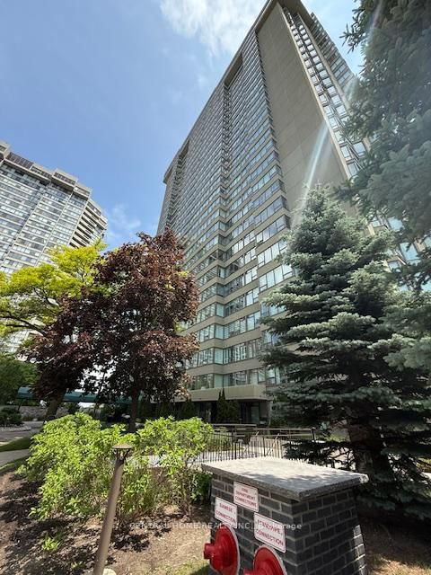 605 - 55 Skymark Drive