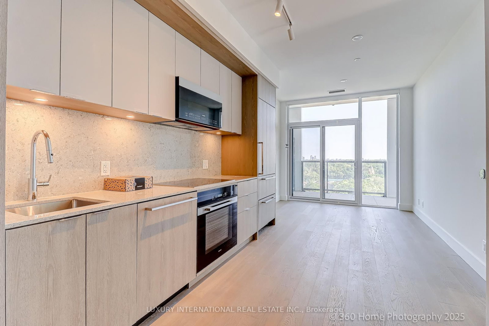 6 Greenbriar Road, Unit 1010 - Photo 11