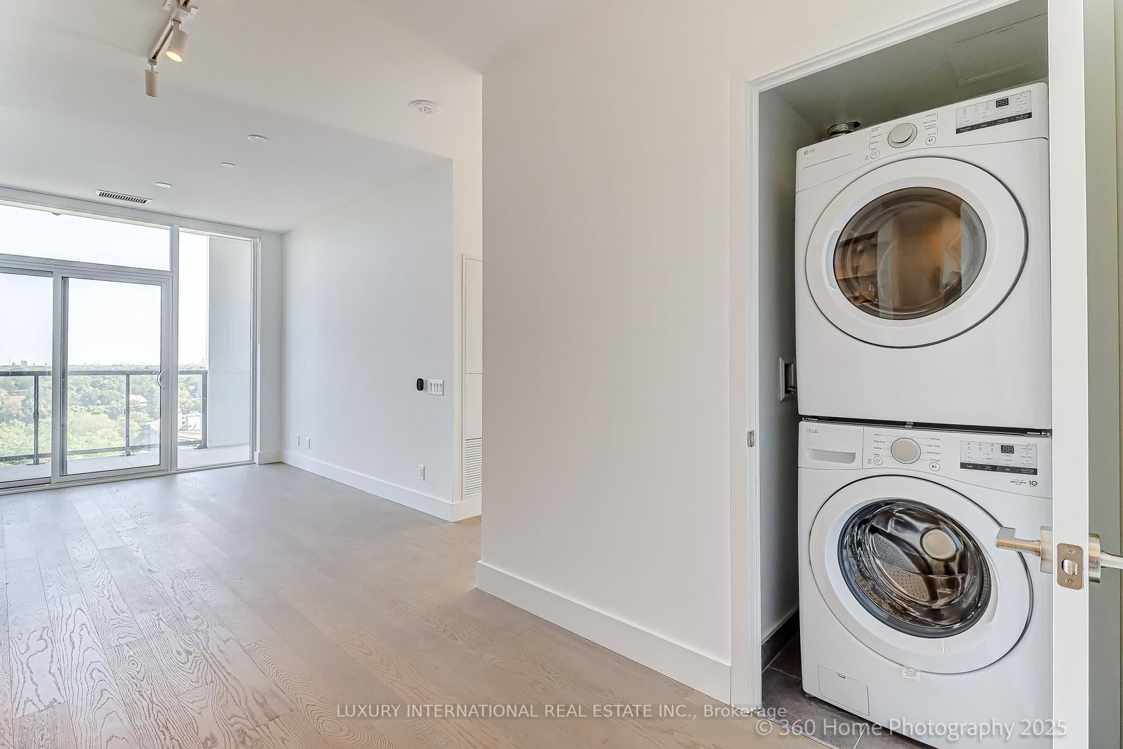 6 Greenbriar Road, Unit 1010 - Photo 33