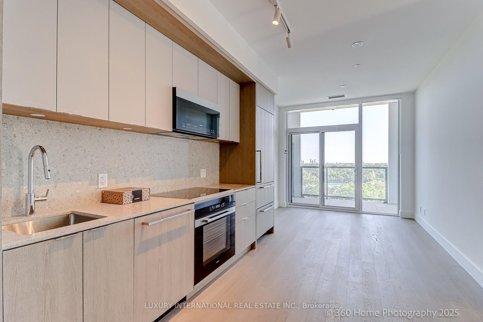 6 Greenbriar Road, Unit 1010 - Photo 8
