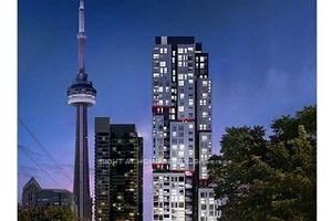 3707 - 318 Richmond Street W