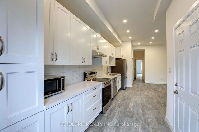 C - 620 Bathurst Street