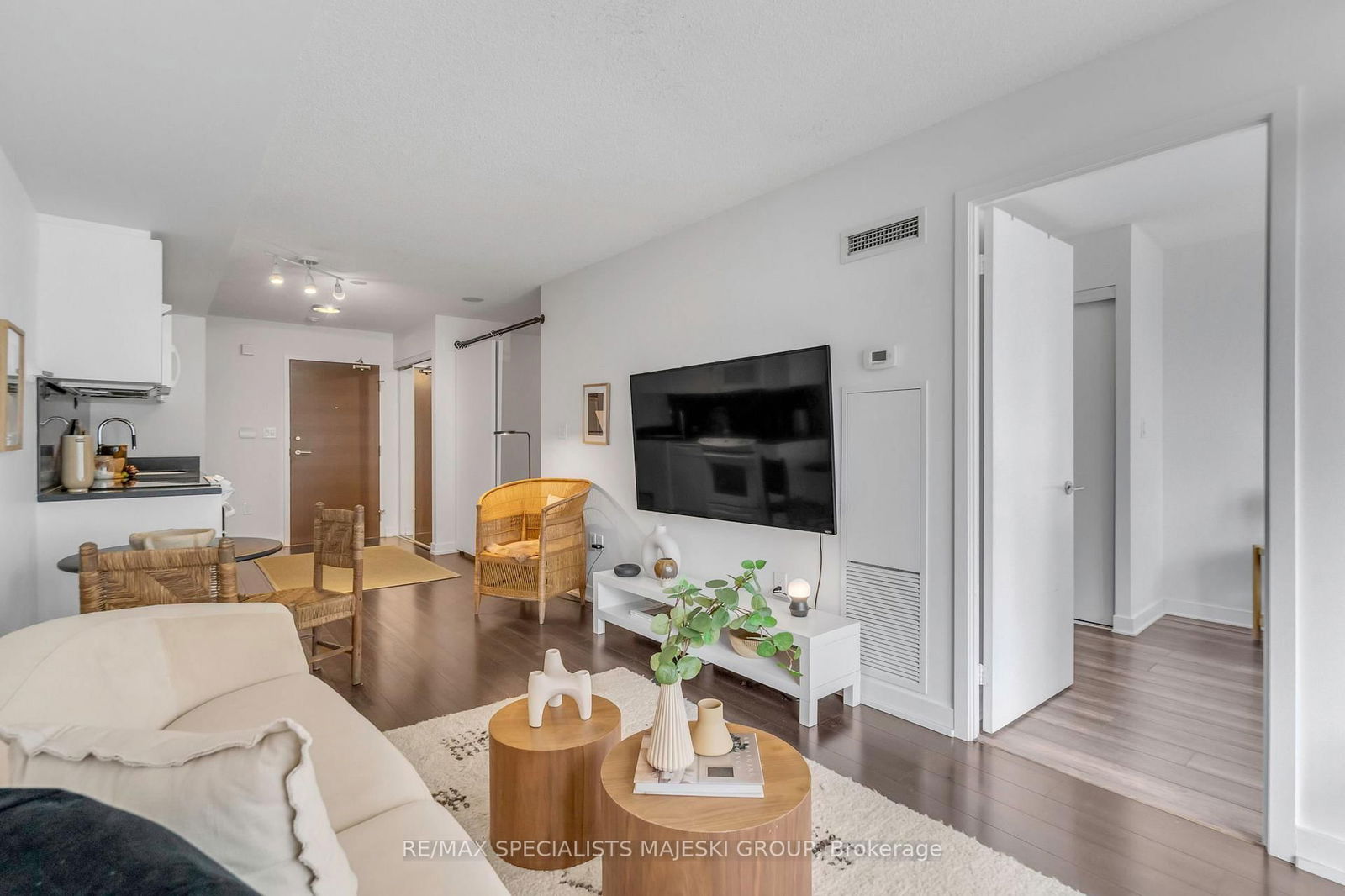 Condo for sale at 1705-21 Iceboat Terrace, Toronto, Waterfront Communities C1, M5V 4A9 - MLS: C12219852