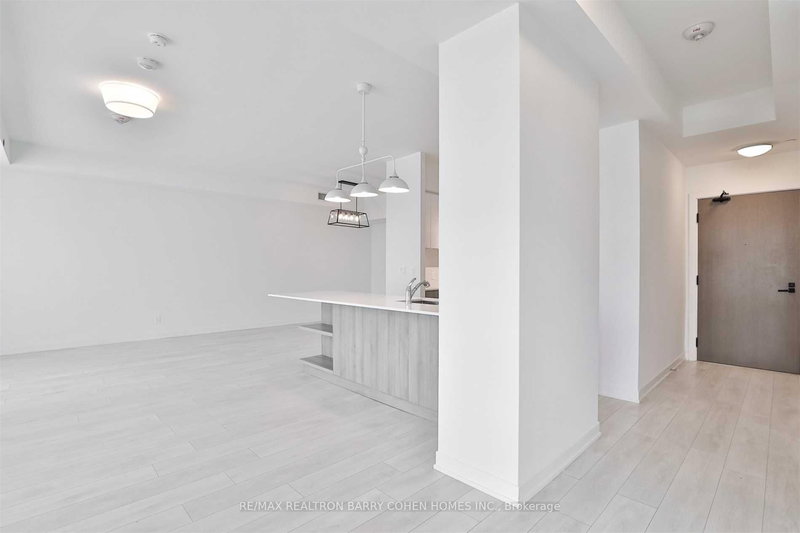 Th103 - 223 St Clair Ave W, Toronto, M4V 1R3 | Image 3