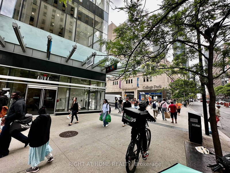 39 - 384 Yonge St, Toronto, M5B 1S8 | Image 3