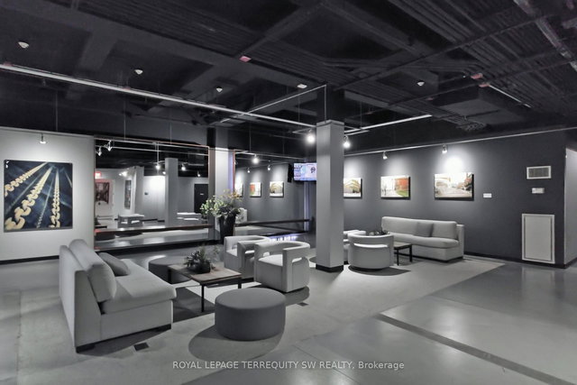 125 - 43 Hanna Avenue