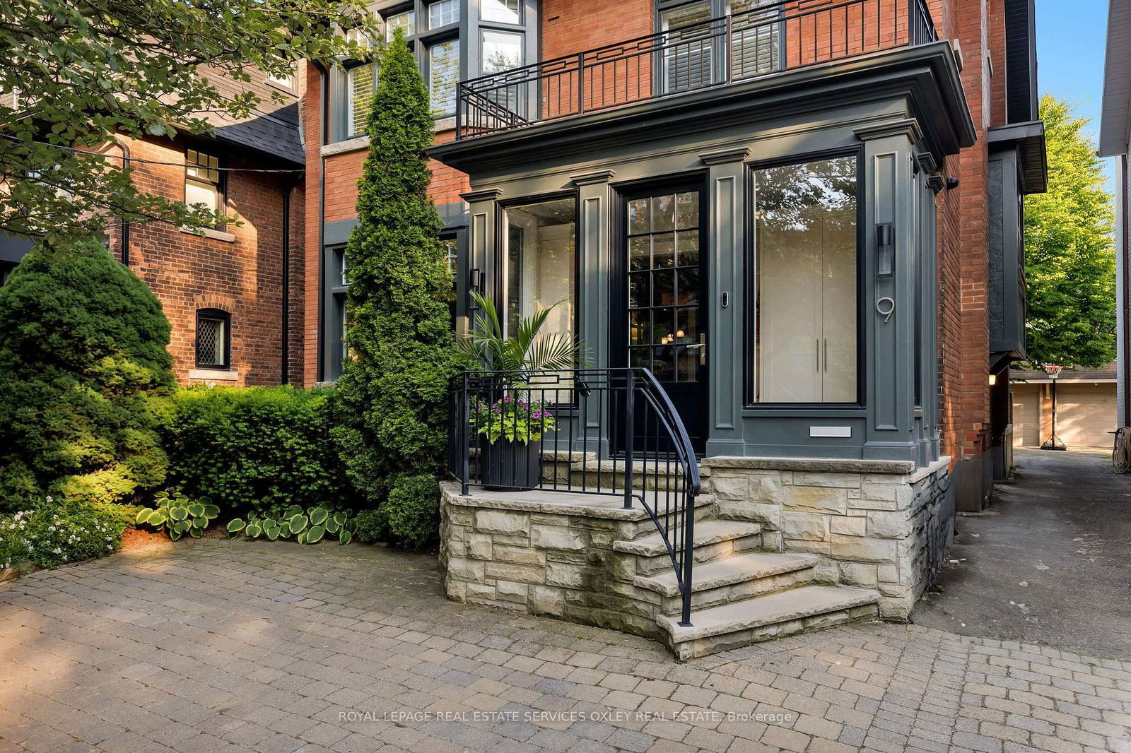 Detached House for sale at 9 Lynwood Avenue, Toronto, Ontario, M4V 1K3 - Casa Loma - MLS: C12220366