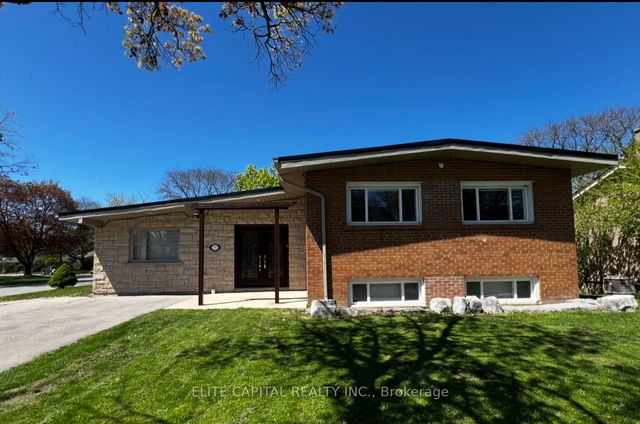 192 Brookbanks Drive