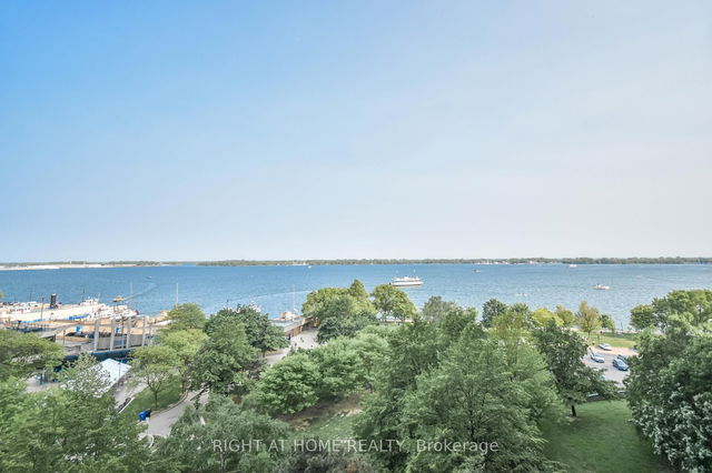 1027 - 33 Harbour Square
