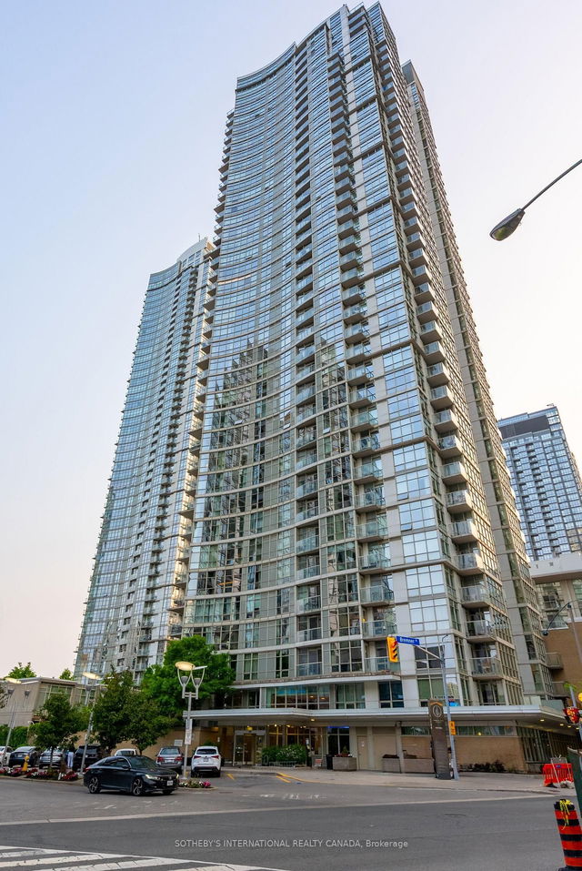 4205 - 10 Navy Warf Court