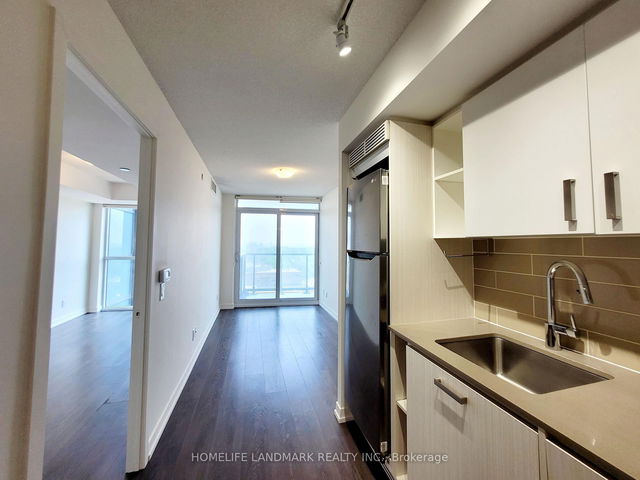 1213 - 125 Redpath Avenue