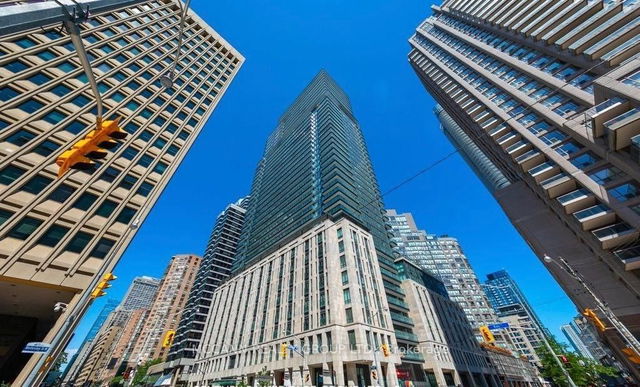 2009 - 955 Bay Street
