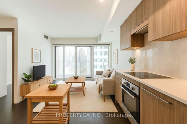 2309 - 19 Bathurst Street