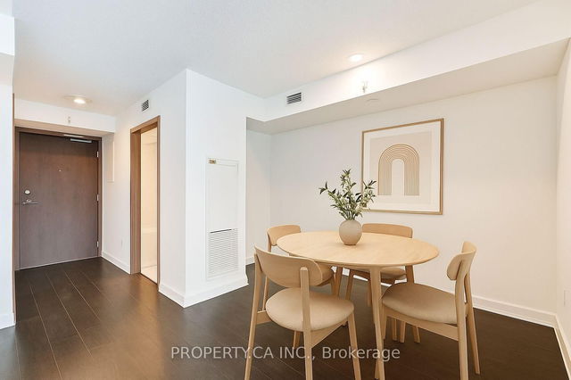 2309 - 19 Bathurst Street