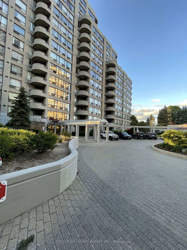 207 - 5785 Yonge Street