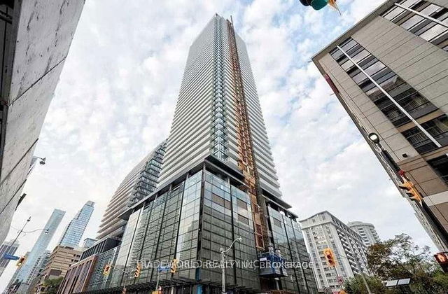 5207 - 501 Yonge Street
