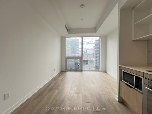 2509 - 82 Dalhousie Street