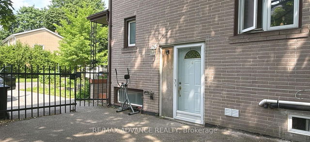 Bsmt - 1 Pynford Crescent