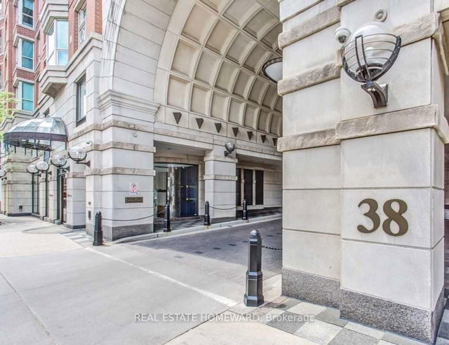203 - 38 Avenue Road