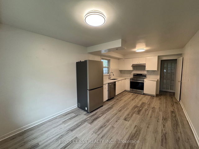 Main - 37 Nipigon Avenue