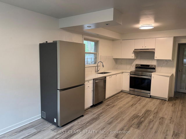 Main - 37 Nipigon Avenue