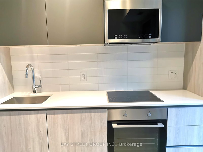 808 - 8 WIDMER St, Toronto, M5V 2E7 | Image 2