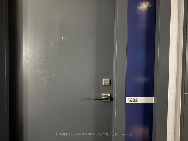 1602 - 832 BAY Street