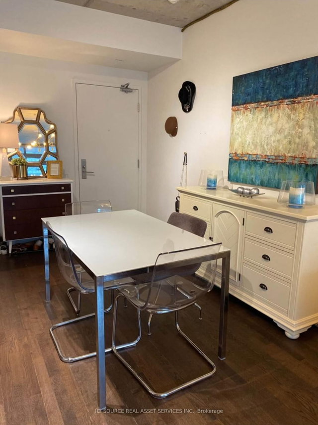 804 - 650 King Street W