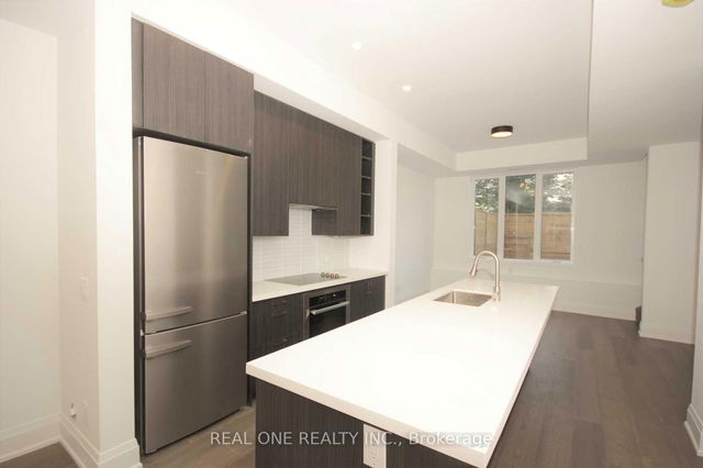 4 - 35 Dervock Crescent