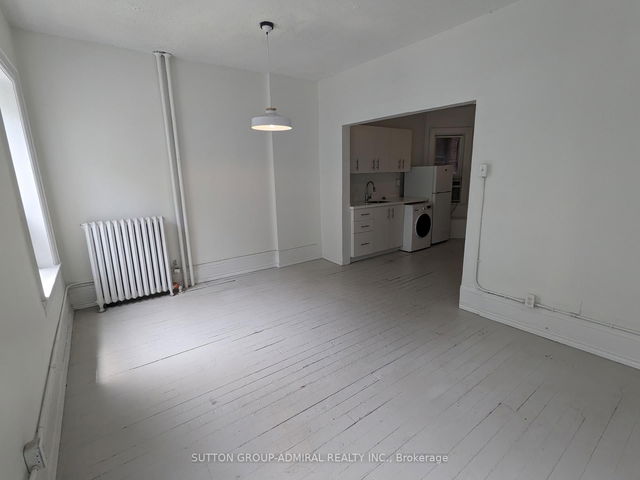 1 - 1020 Queen Street W