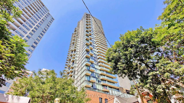 1004 - 75 St Nicholas Street