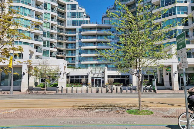 1005 - 228 Queens Quay W