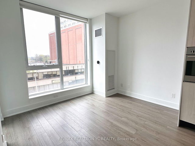 425 - 1 Belsize Drive