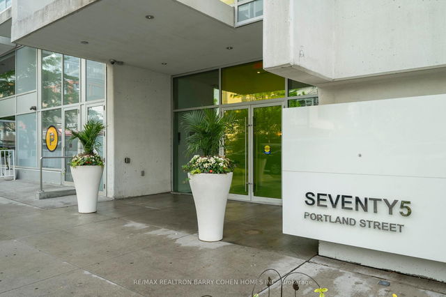 911 - 75 Portland Street
