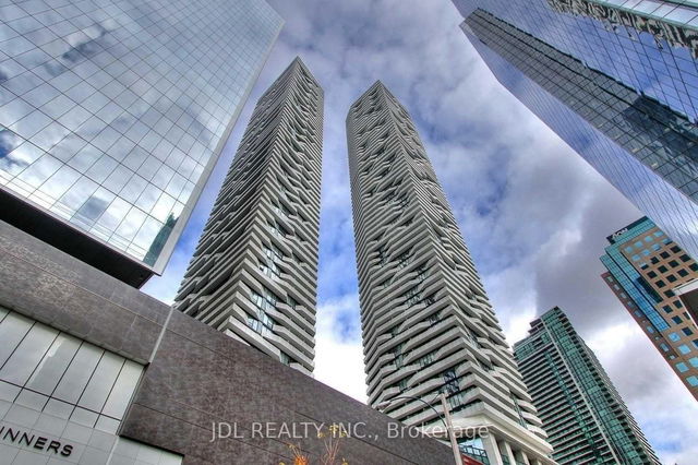 3410 - 88 Harbour Street