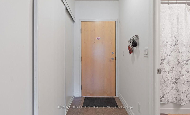 Room2