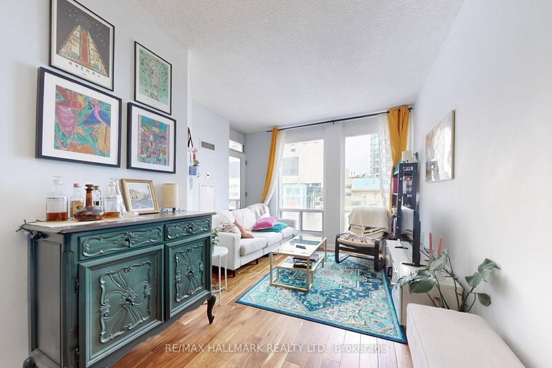 1403 - 85 Bloor St E, Toronto, M4W 3Y1 | Image 2