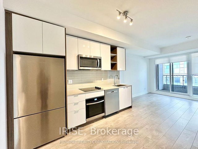 408 - 543 Richmond Street W