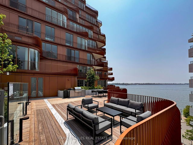 701 - 155 Merchants Wharf