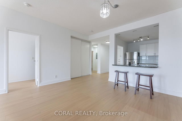 407 - 778 Sheppard Avenue W