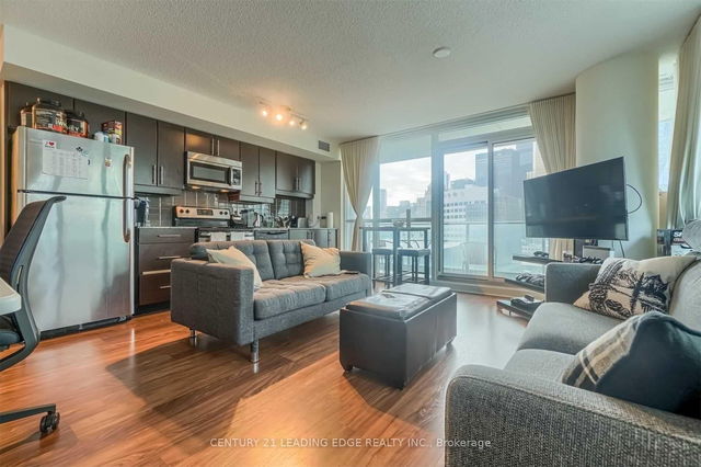 1304 - 33 Bay Street