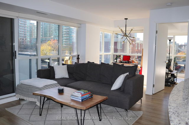 307 - 1005 King Street W