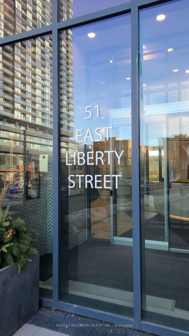 316 - 51 East Liberty Street