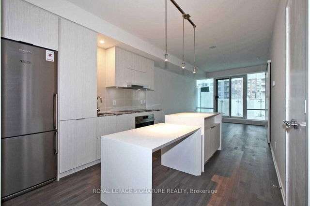 412 - 1 Bloor Street E